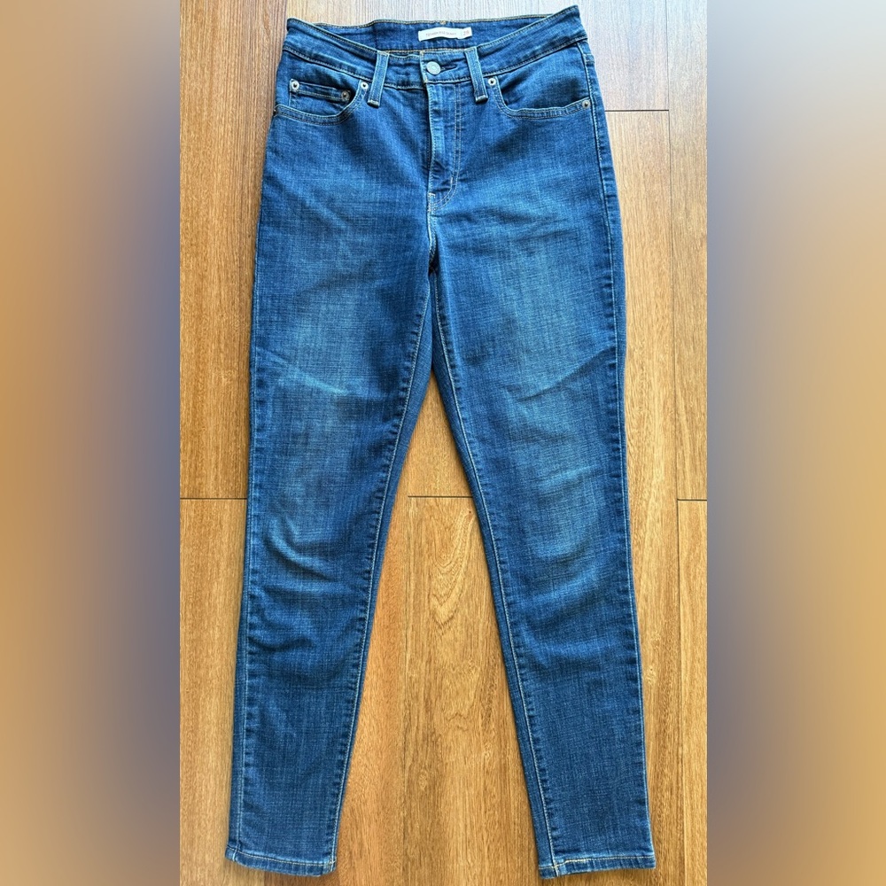 Levi’s 721 High Rise Skinny Jeans